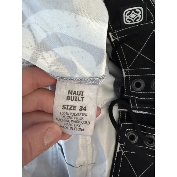 Maui Built Boardshorts Surf Swim Shorts Black/Wihite Logo Print Lace Up Mens 34 - Picture 2 of 10